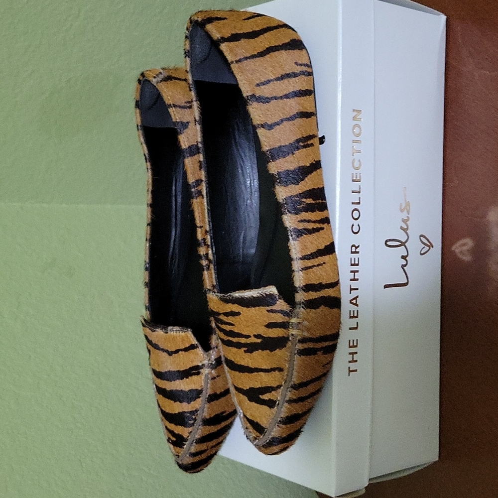 NWOT. Lulus Shoes